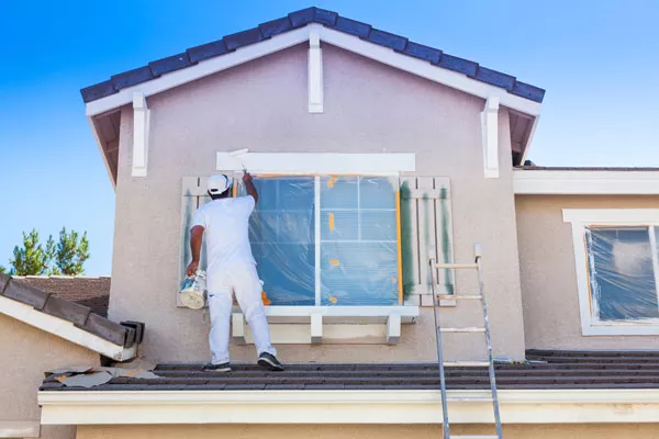Quel produit utiliser pour protéger sa façade de maison neuve des tâches d'usures ?, Saint-Raphaël, JFA Rénovations